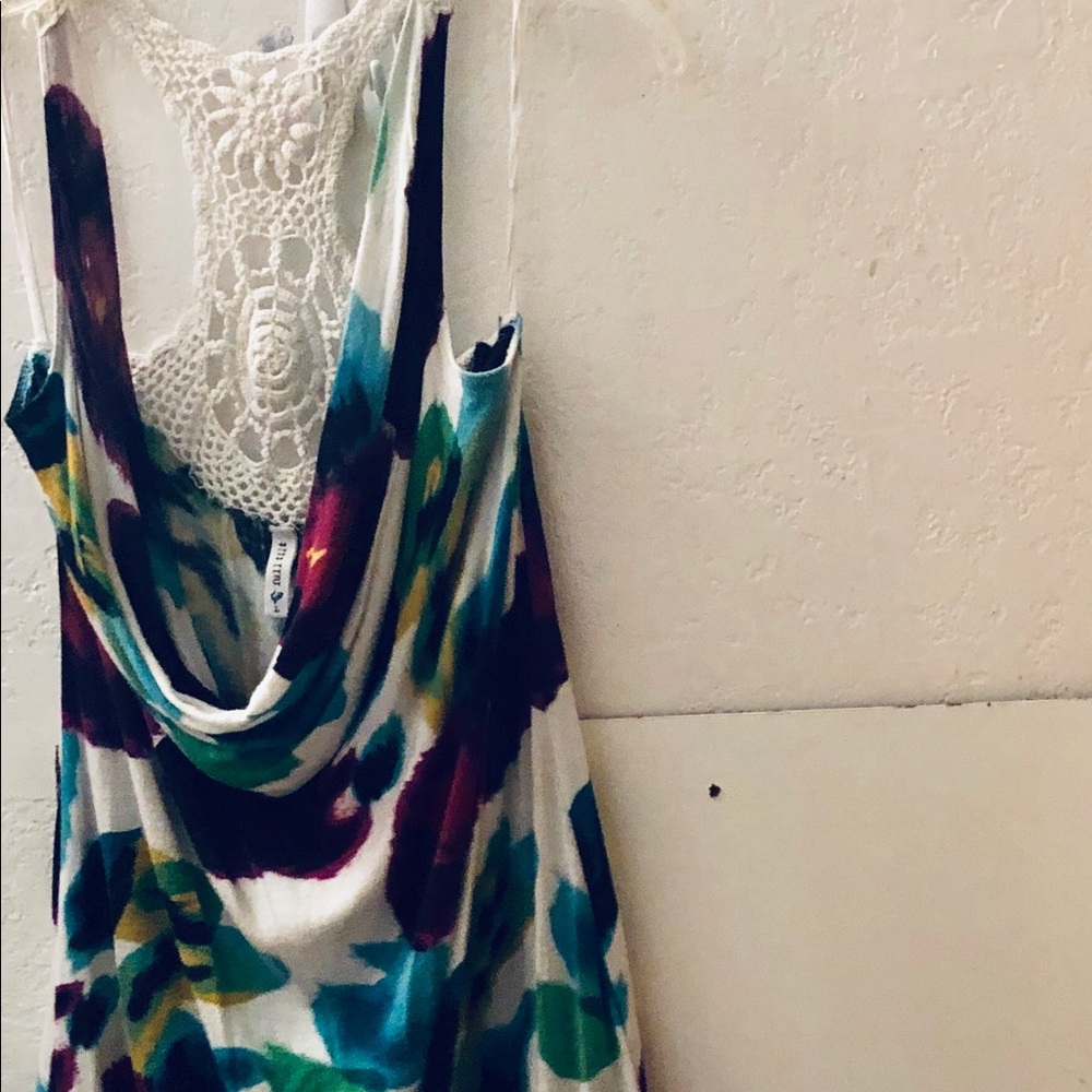 🦋FULL TILT Women’s Tank. L